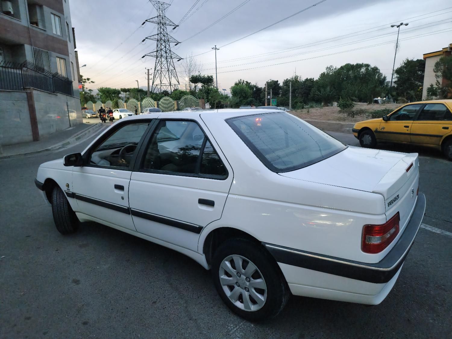 پژو 405 SLX بنزینی TU5 - 1393