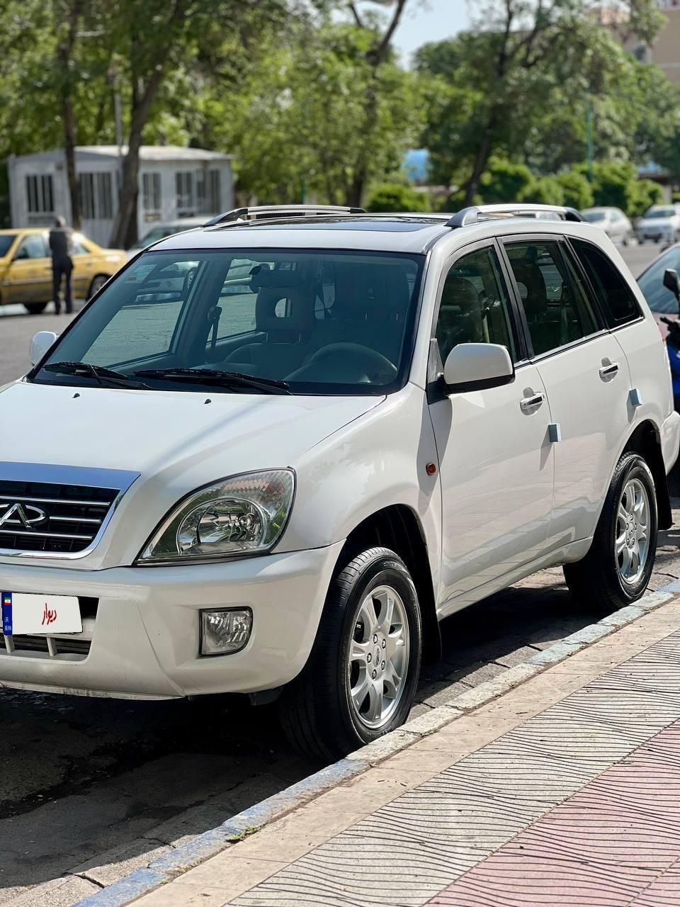 ام وی ام X33 دنده‌ای ساده - 2013
