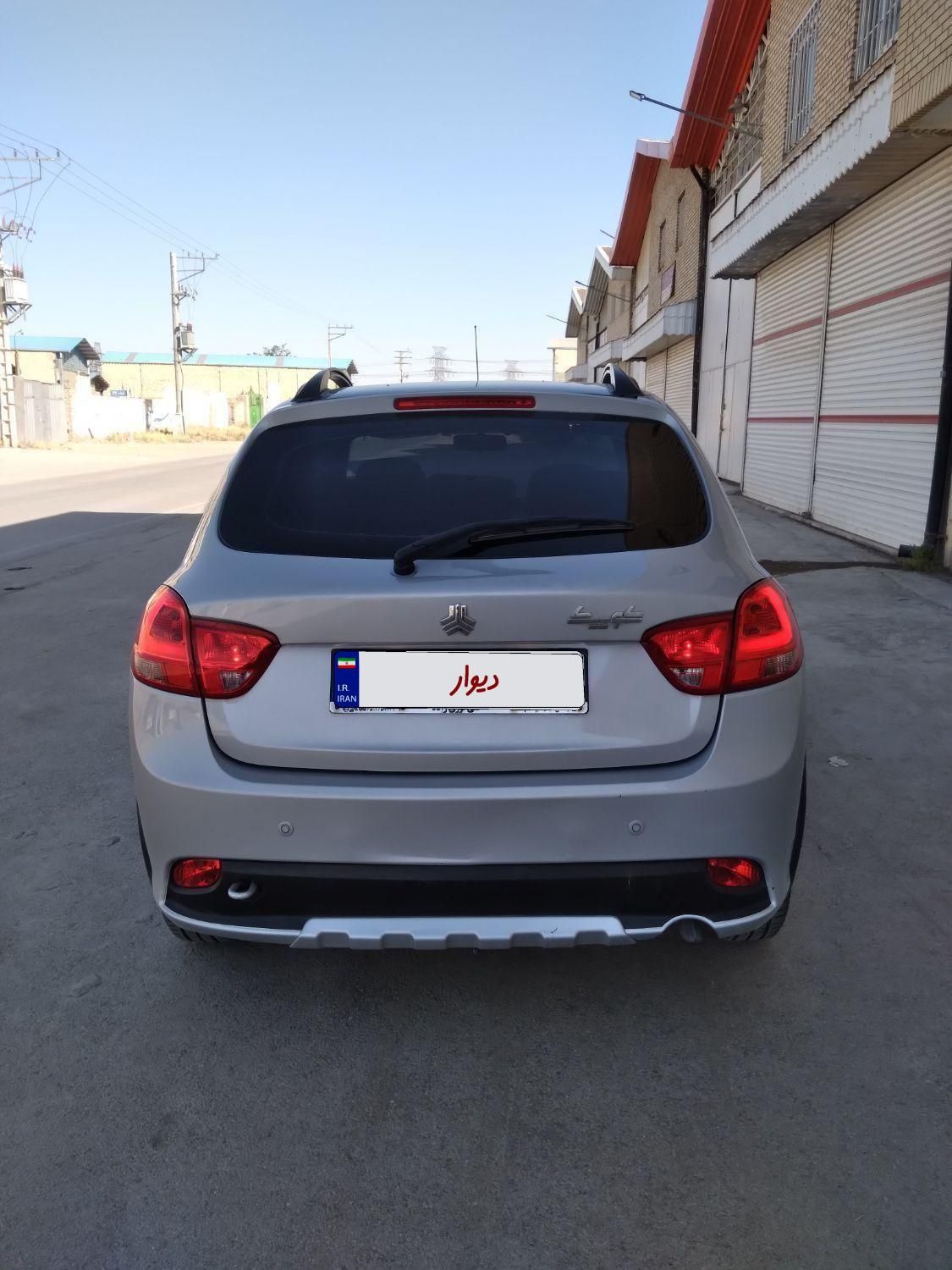 کوییک R دنده‌ای - 1402