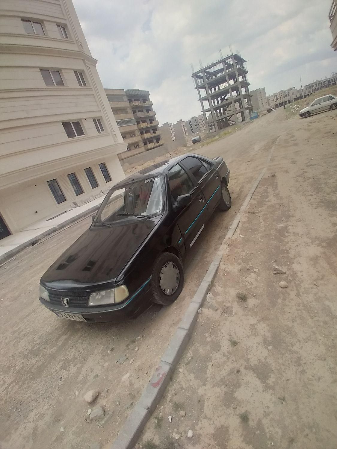 پژو 405 GLX - 1381