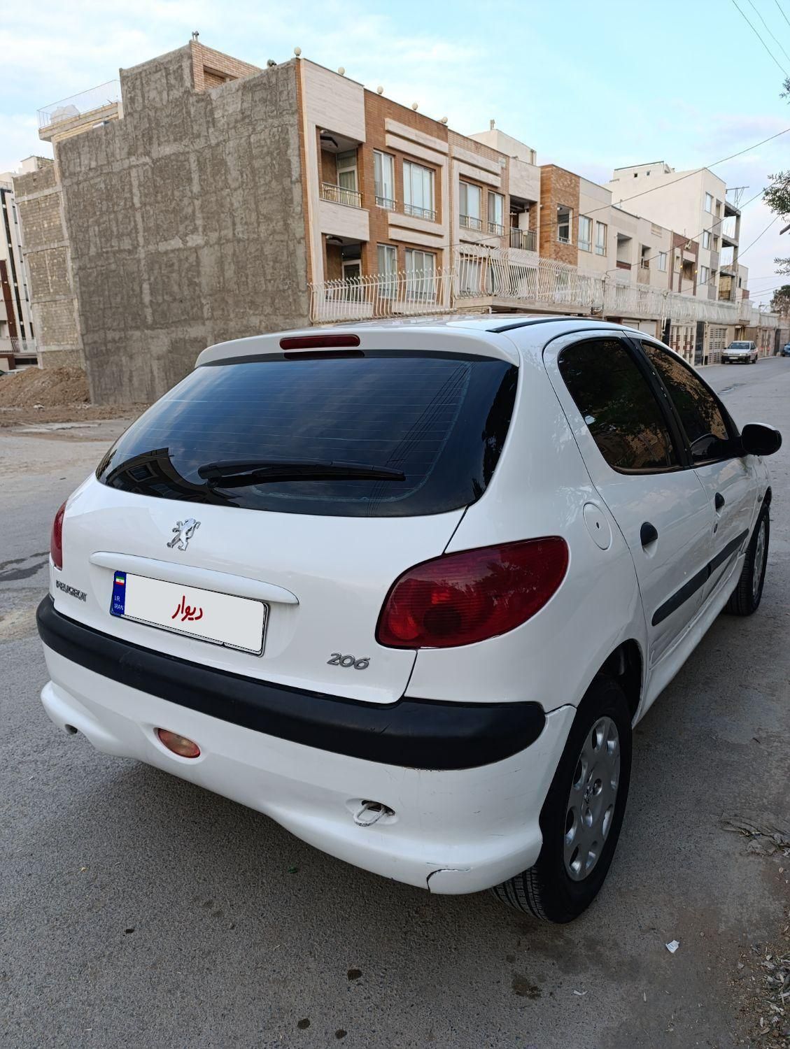 پژو 206 تیپ 5 - 1389