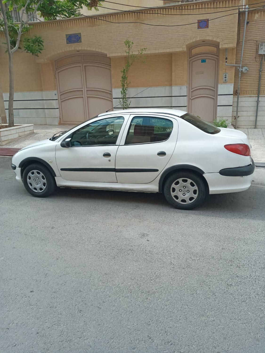 پژو 206 SD v8 - 1390