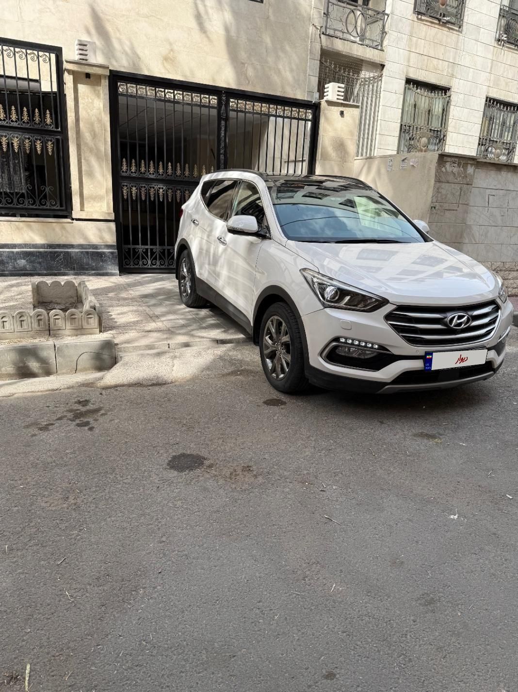 خودرو هیوندای، سانتافه آگهی ann_17998114