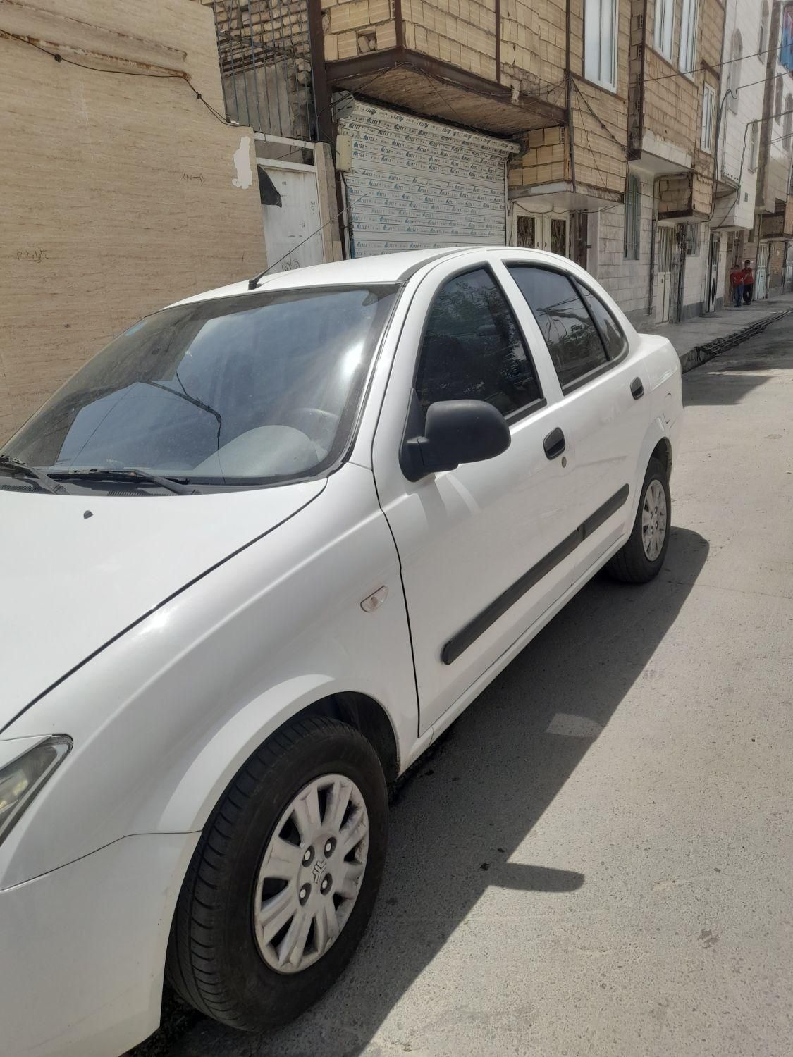تیبا صندوق دار SX - 1392