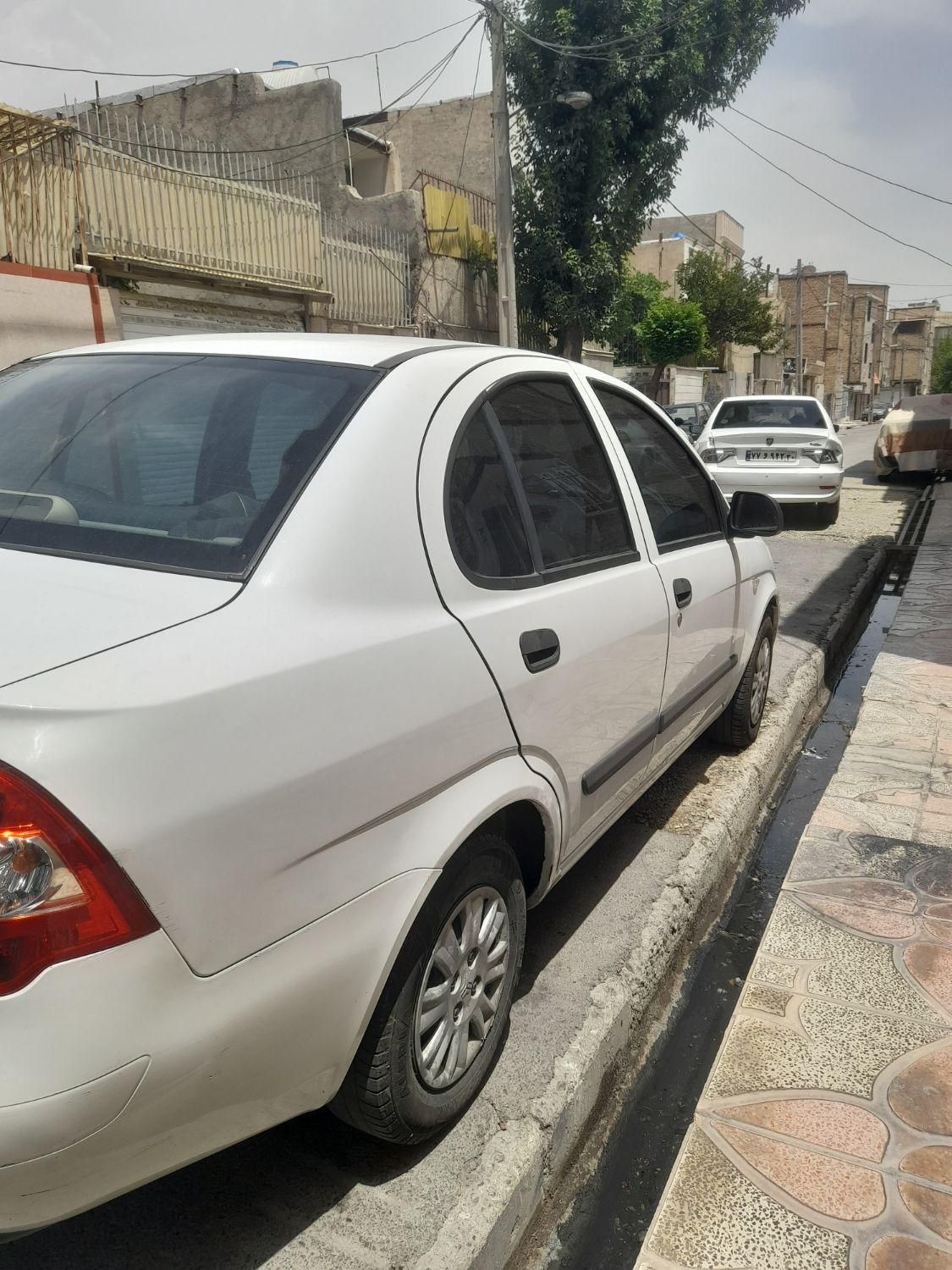 تیبا صندوق دار SX - 1392