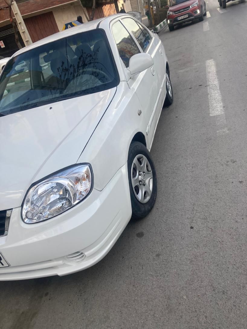 هیوندای ورنا دنده‌ ای - 2007