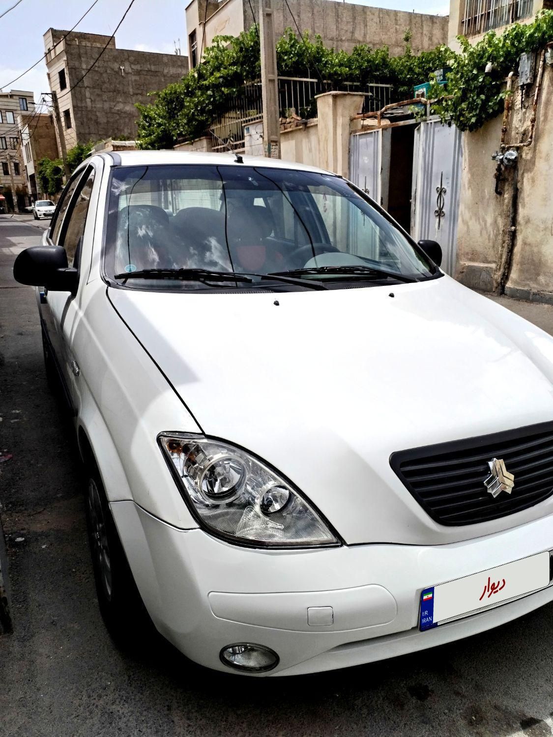 تیبا صندوق دار SX - 1394