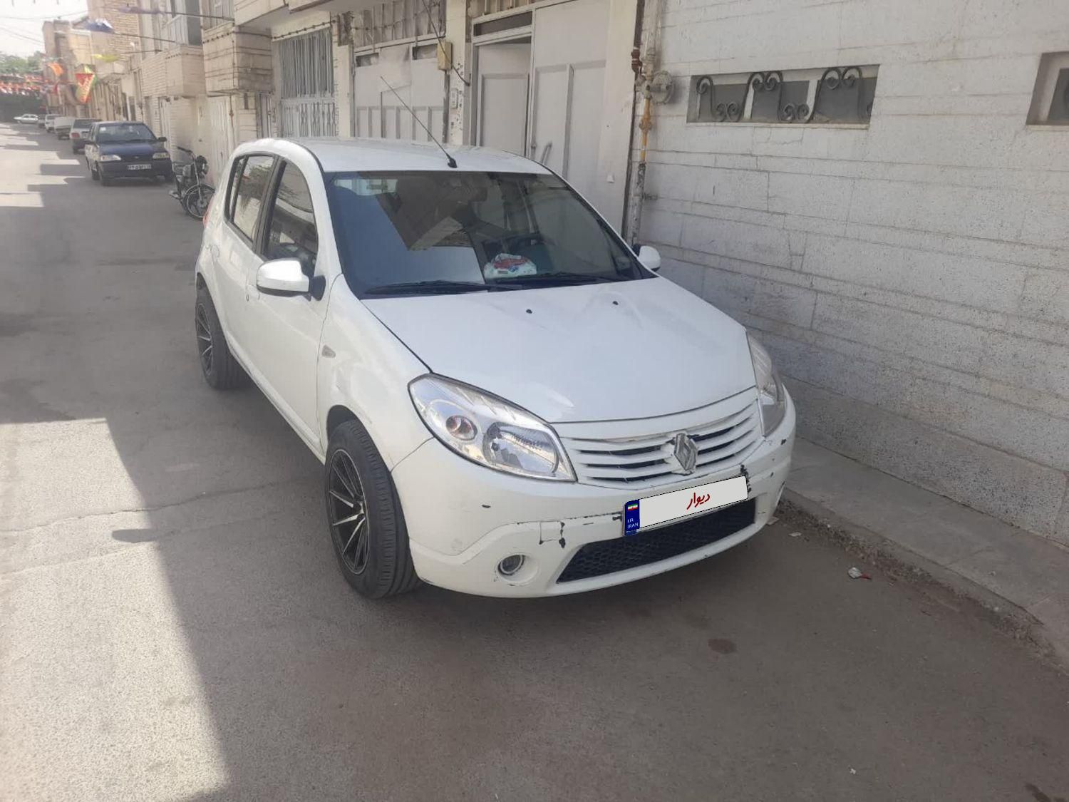 خودرو رنو، ساندرو آگهی ann_18002938