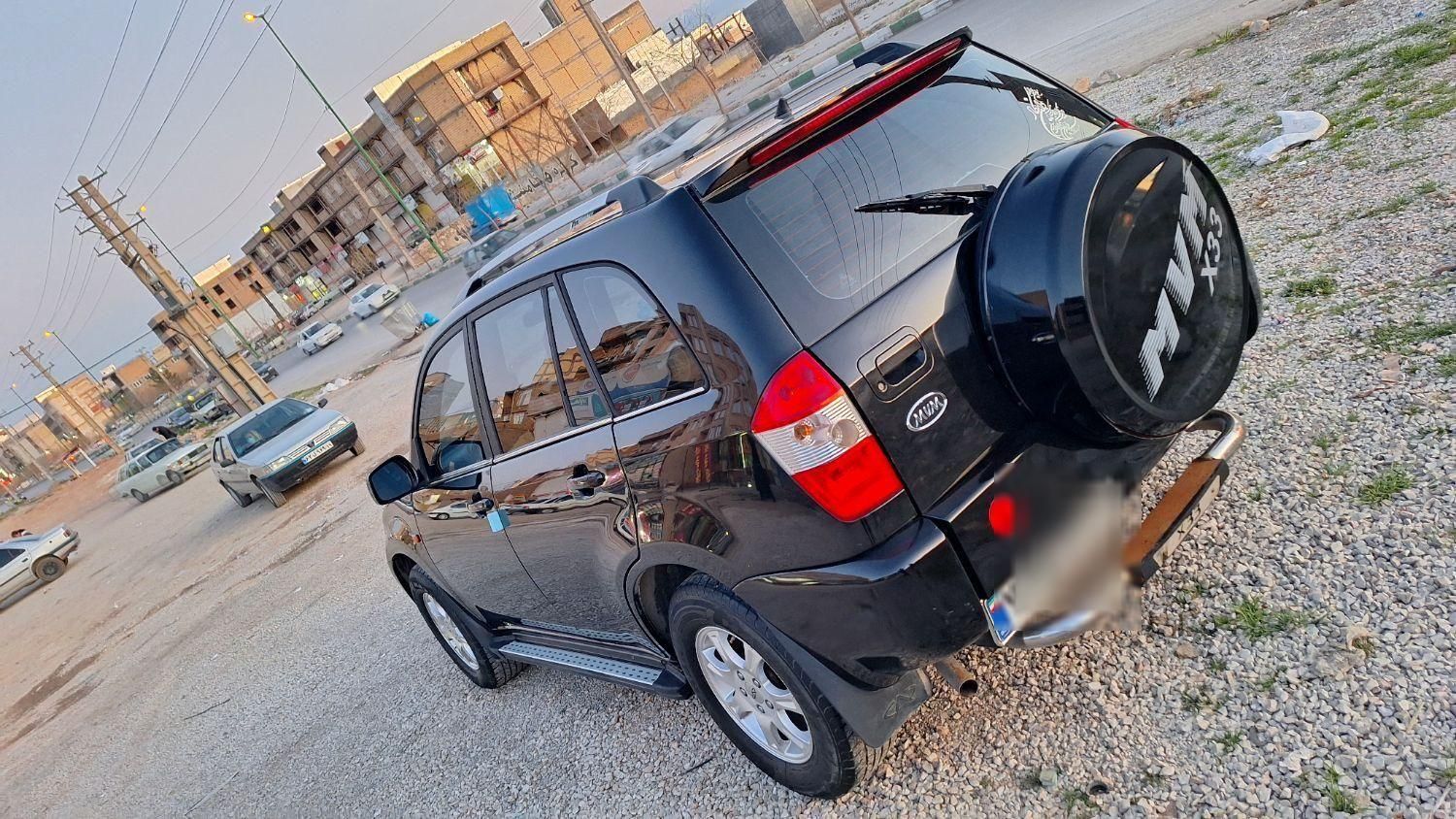 ام وی ام X33 دنده‌ای ساده - 2012