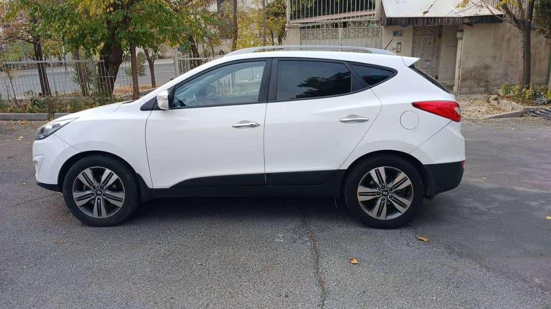 هیوندای توسان 2.4 لیتر - 2015