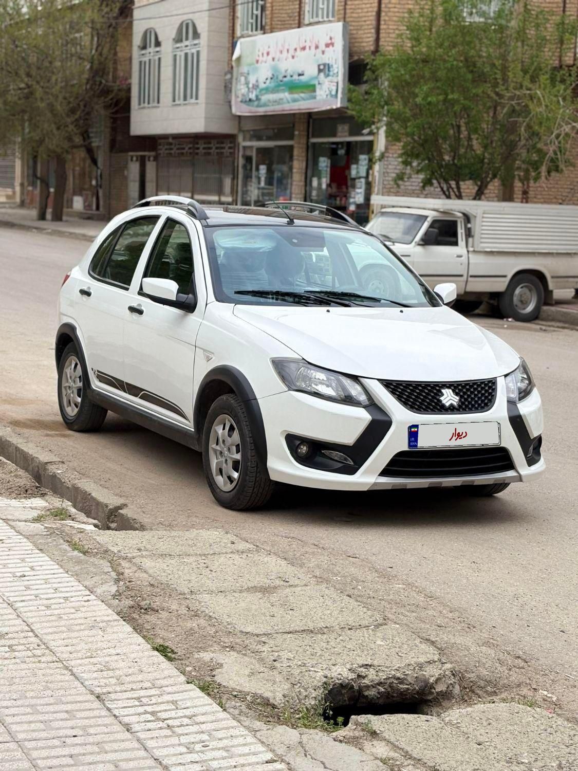 کوییک R دنده‌ای - 1402