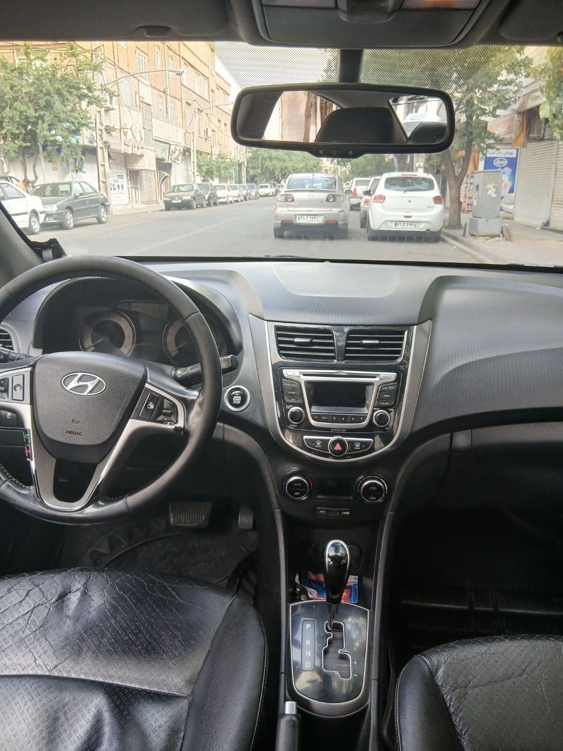 هیوندای اکسنت 1.6 لیتر بلو - 2015