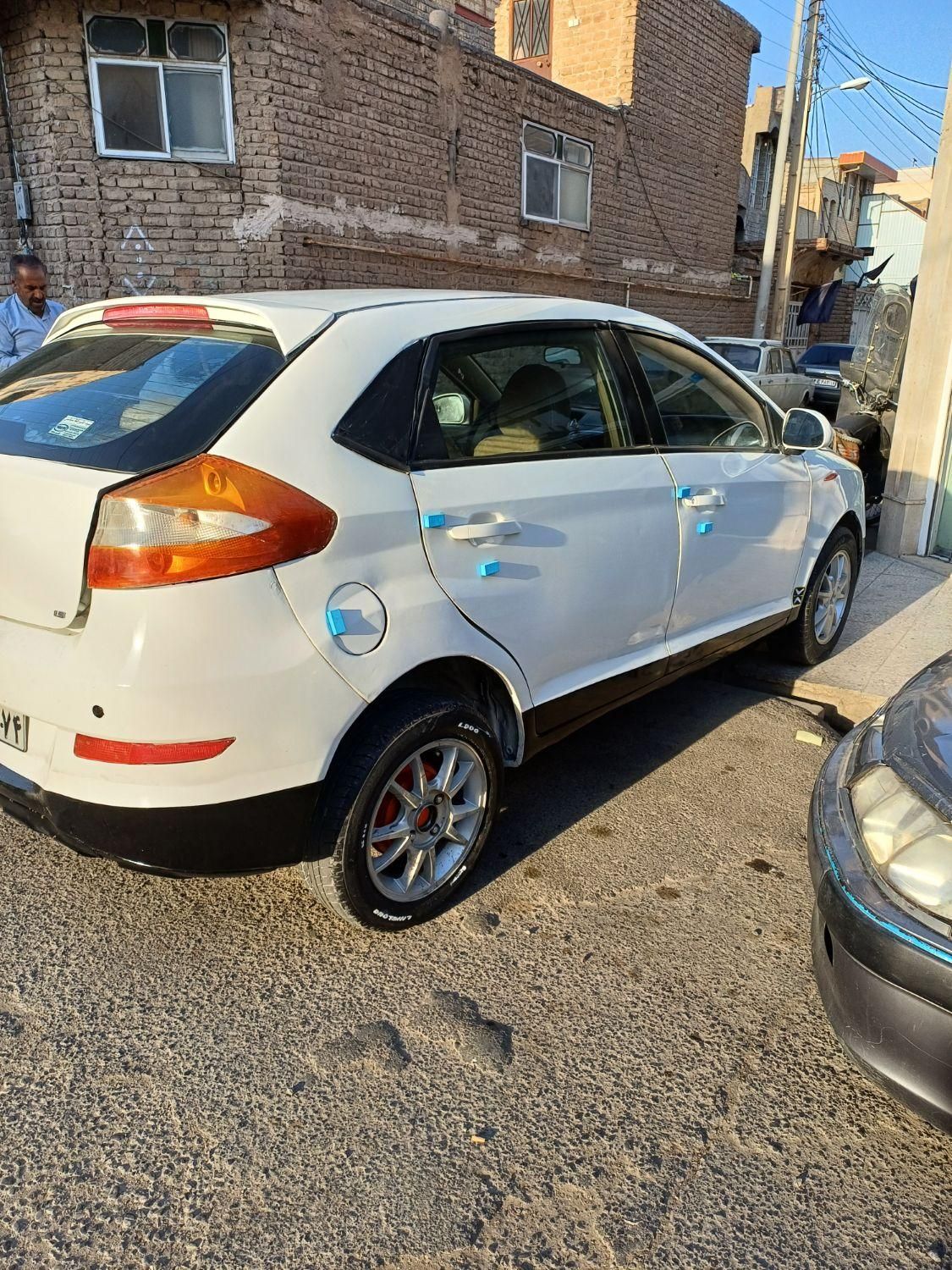 ام وی ام 315 هاچ بک ساده دنده ای - 2013