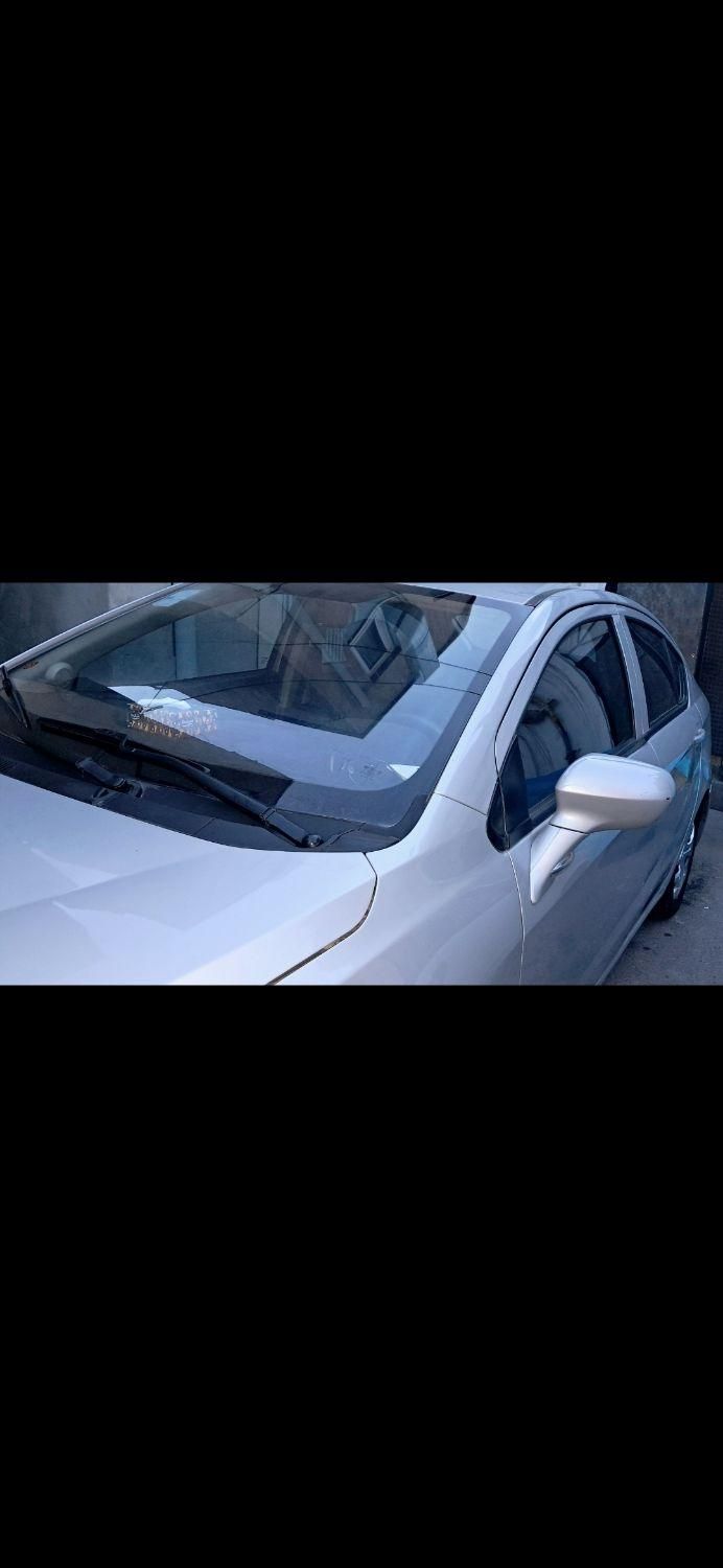 برلیانس H230 دنده‌ای - 2016