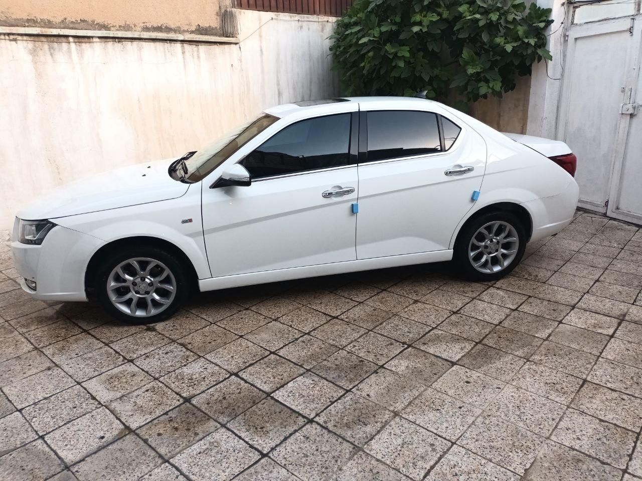 خودرو دنا، پلاس آگهی ann_18007437