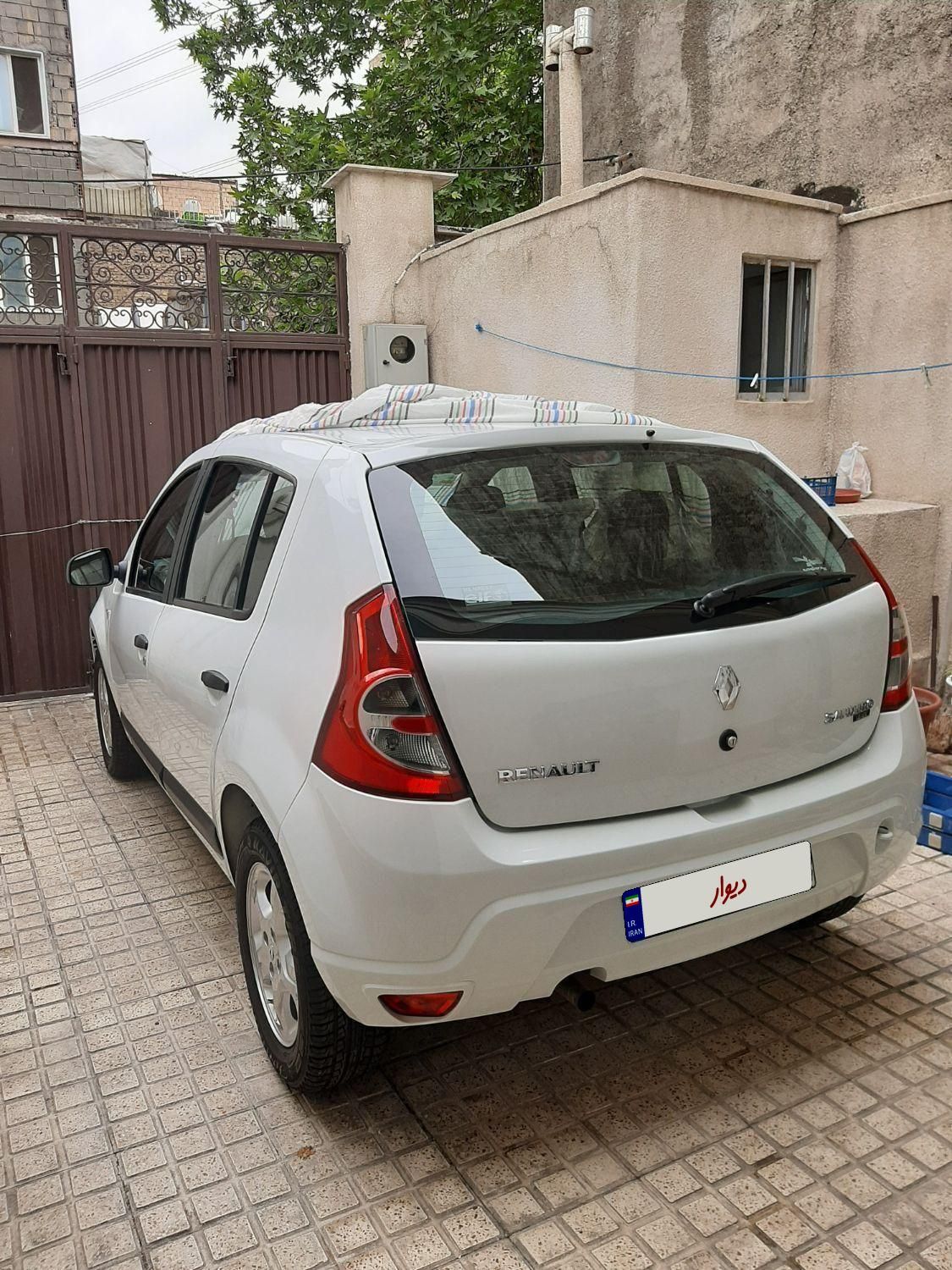 خودرو رنو، ساندرو آگهی ann_18008982