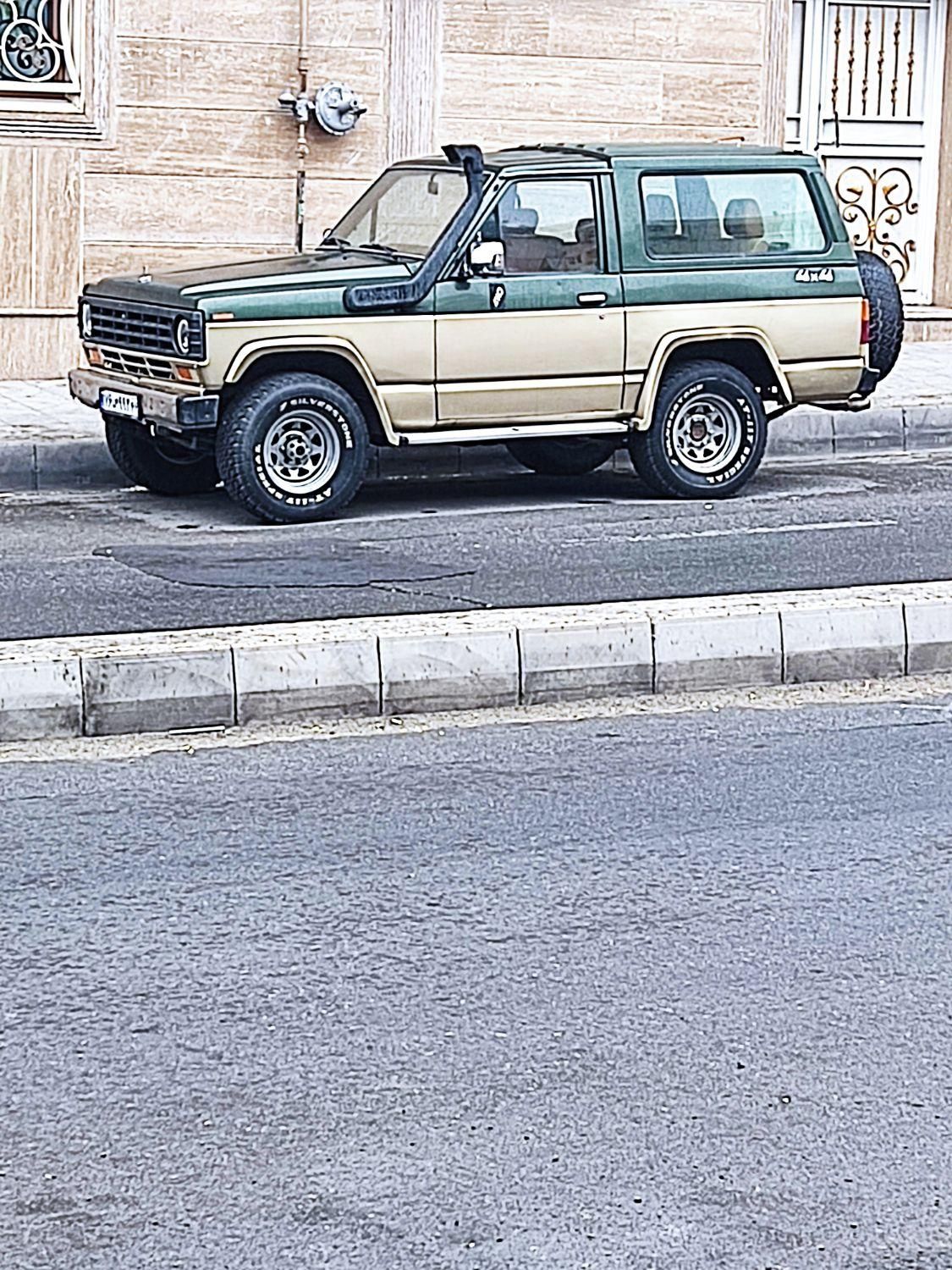 نیسان پاترول دو درب دنده‌ای - 1997