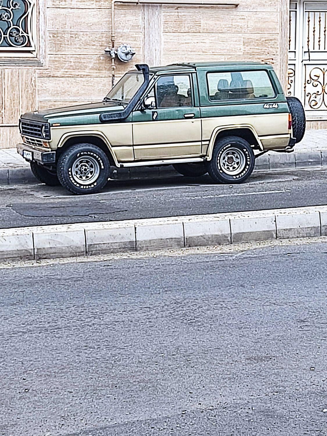 نیسان پاترول دو درب دنده‌ای - 1997