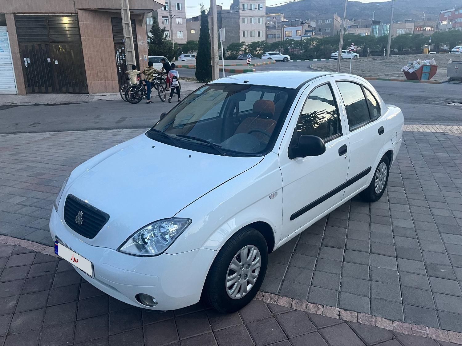 تیبا صندوق دار SX - 1394