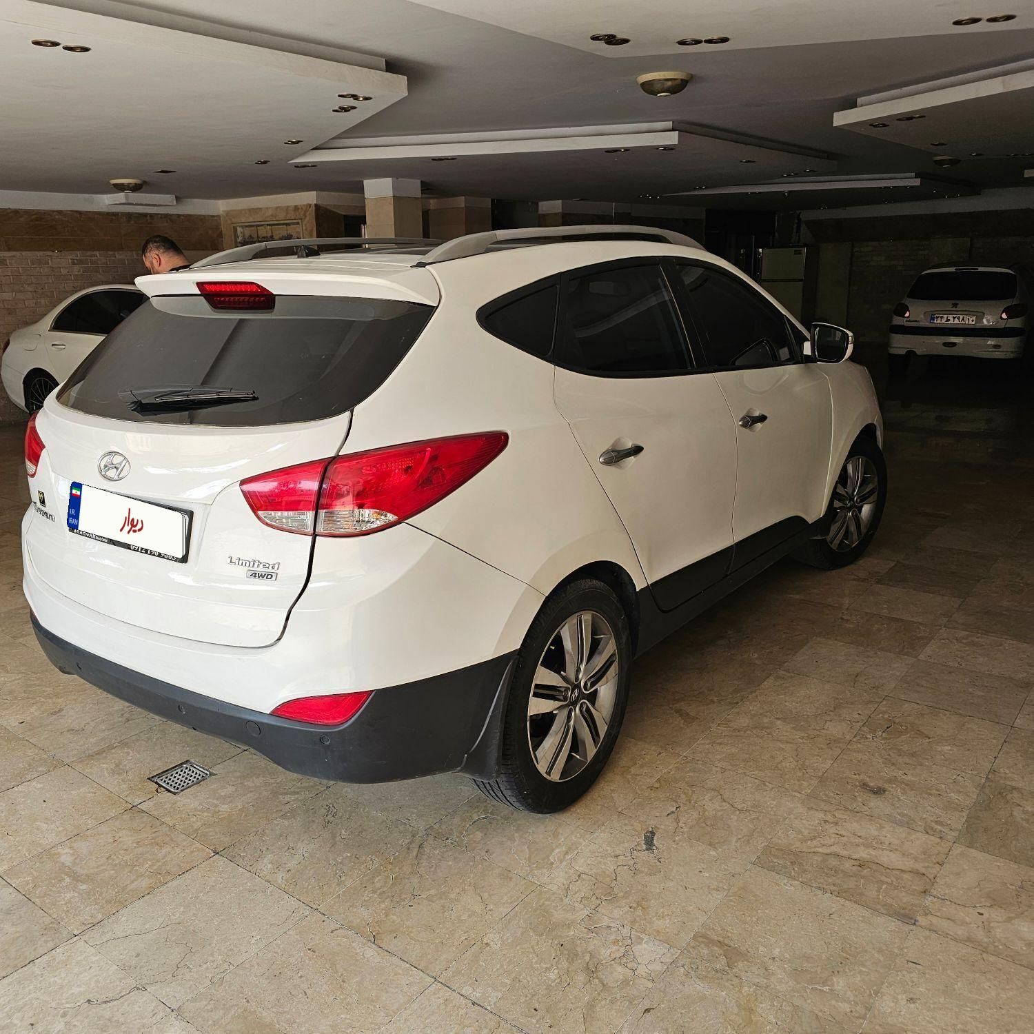 هیوندای توسان 2.4 لیتر - 2014