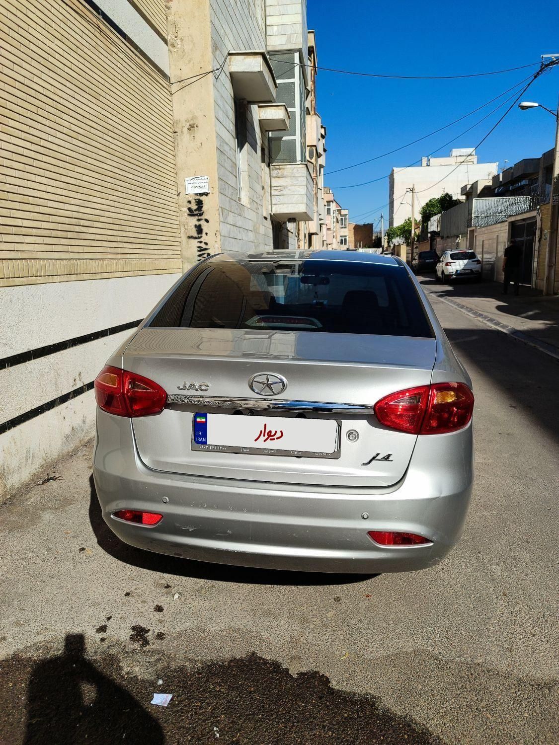 جک J4 اتوماتیک - 2018