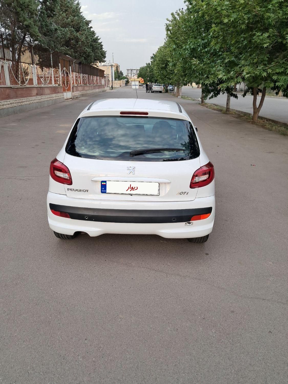 پژو 207 اتوماتیک - 1390