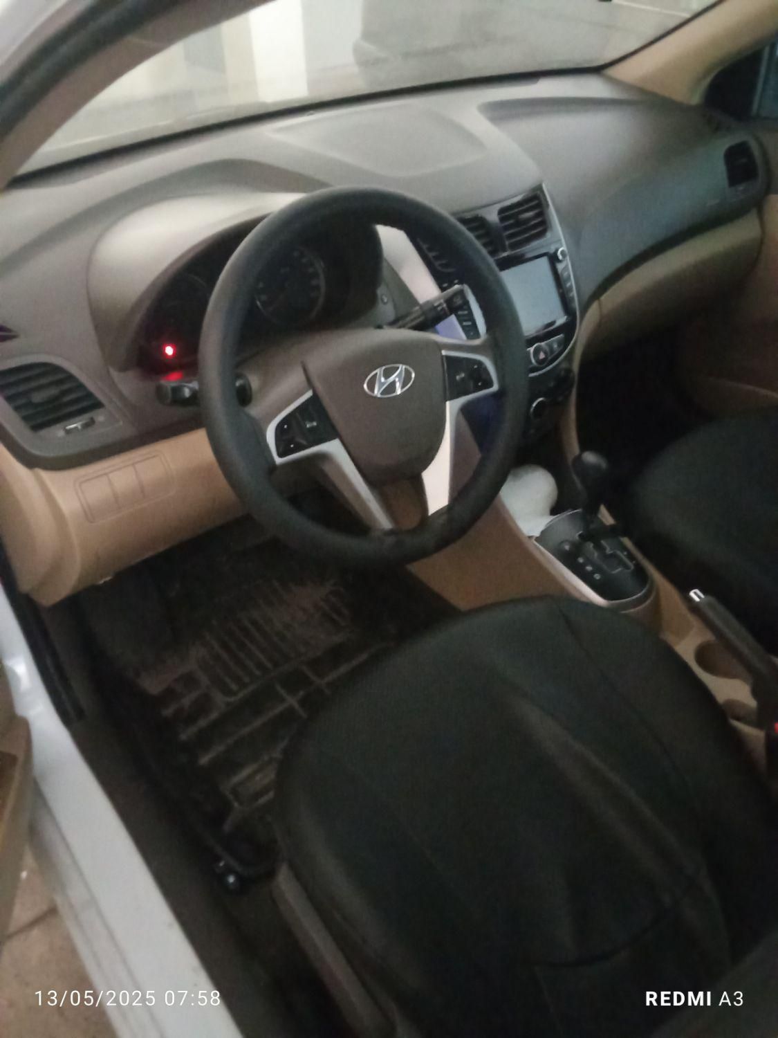 هیوندای اکسنت 1.6 لیتر ساده - 2015