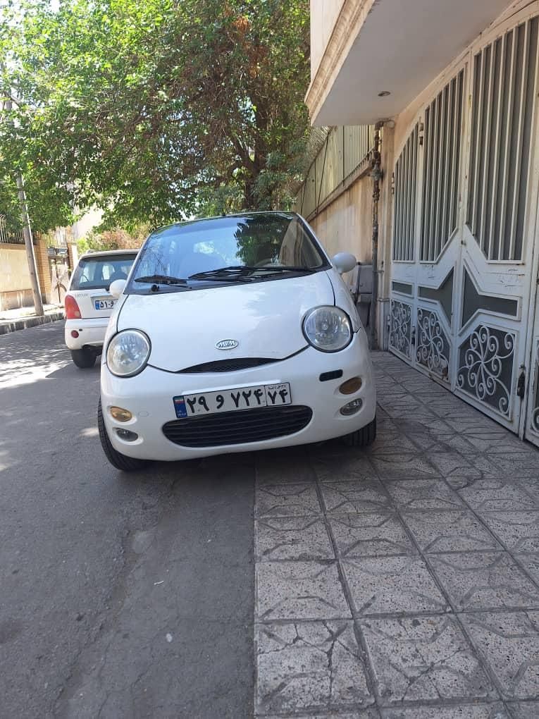 ام وی ام 110 چهار سیلندر دنده ای - 2011