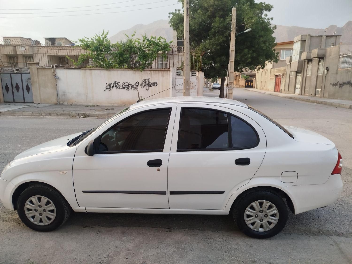 تیبا صندوق دار SX - 1399