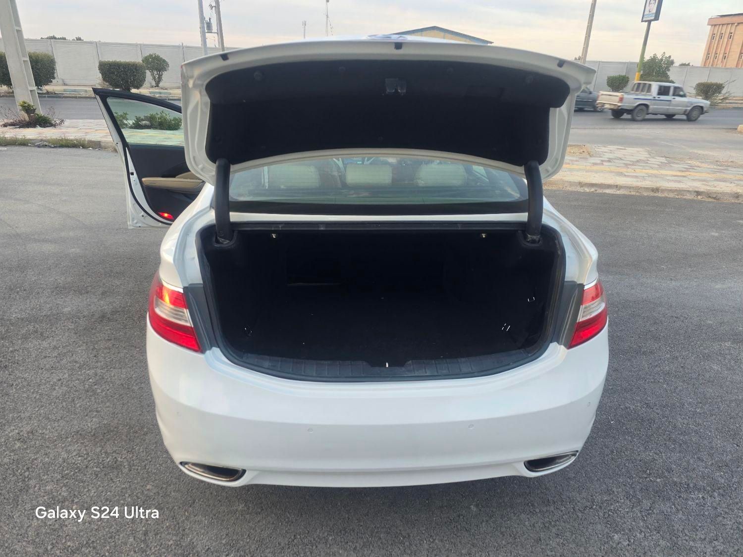 هیوندای آزرا (گرنجور) 3000cc - 2014