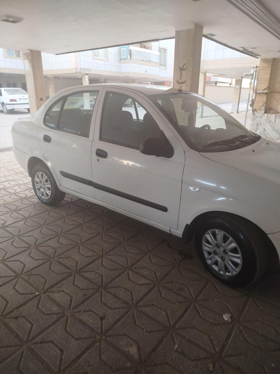 تیبا صندوق دار SX - 1390