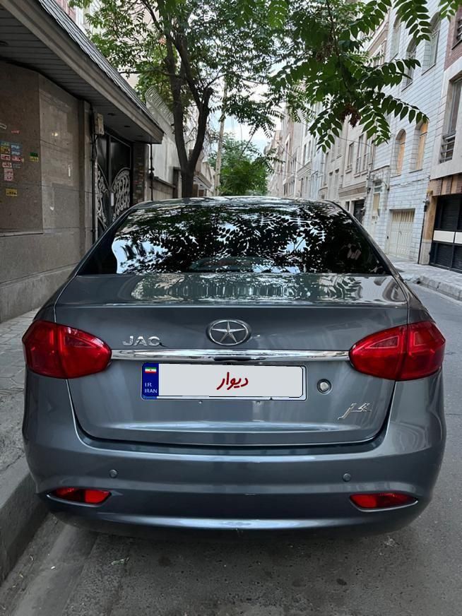 جک J4 اتوماتیک - 2024