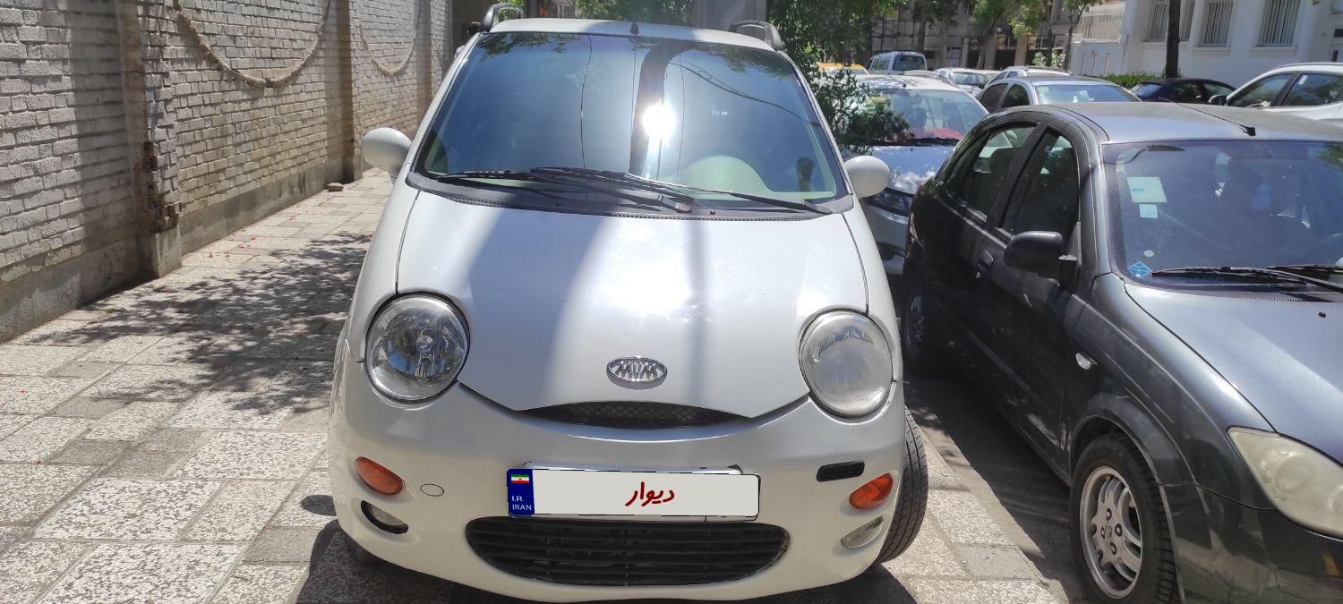 ام وی ام 110 چهار سیلندر دنده ای - 2012