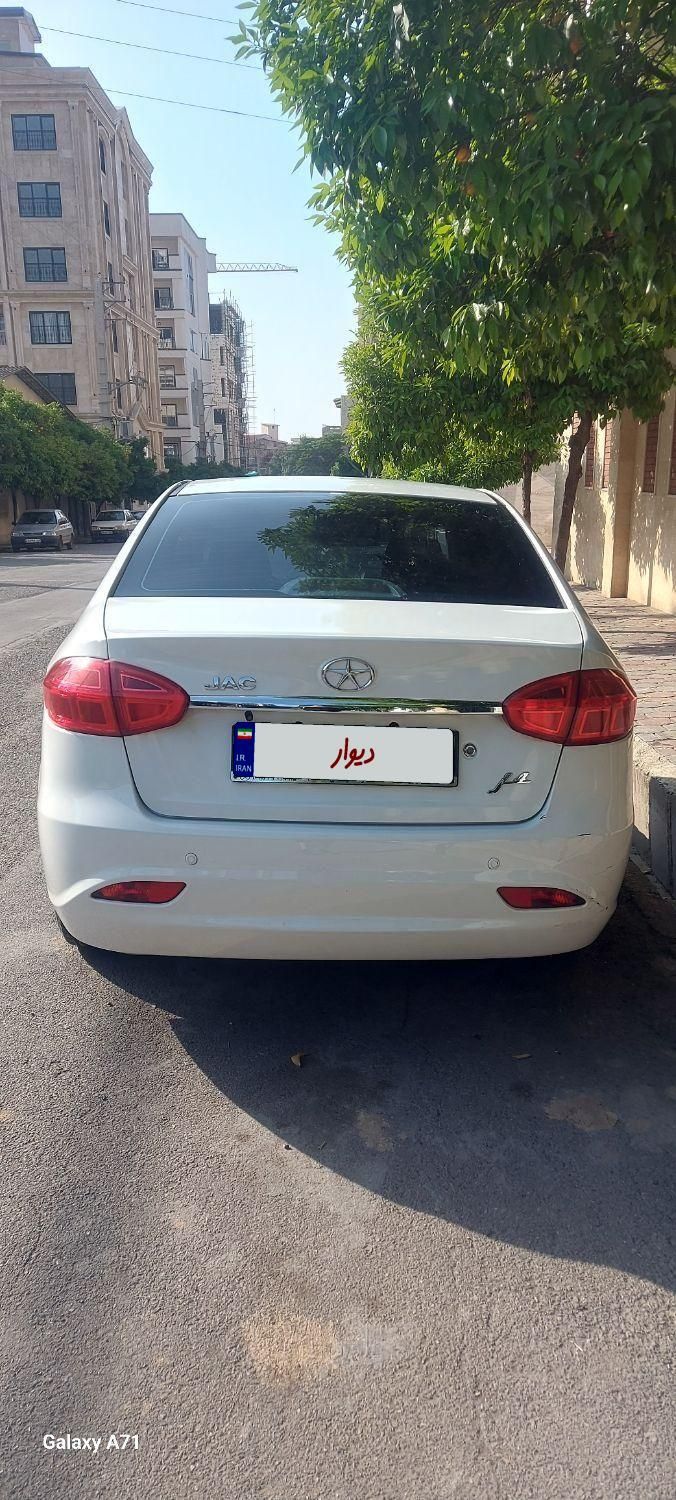 جک J4 اتوماتیک - 2023