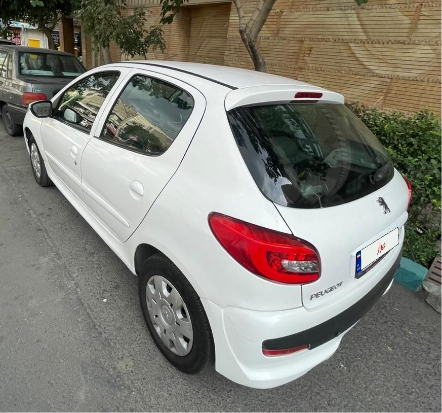 پژو 207 اتوماتیک - 1390