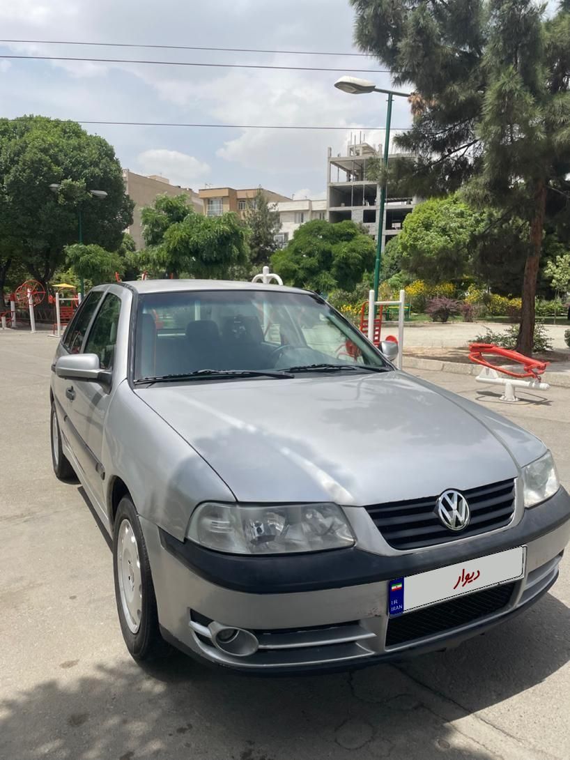 فولکس گل دنده‌ای - 2005