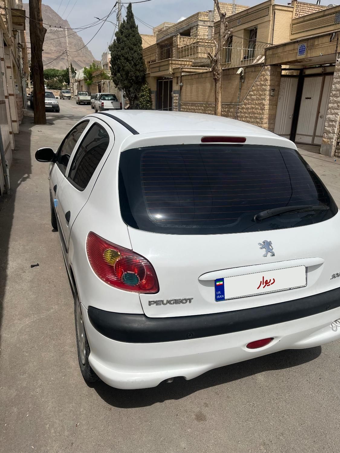 پژو 206 تیپ 2 - 1395