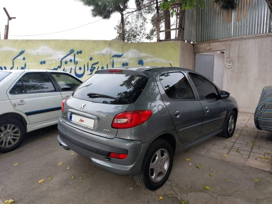 پژو 207 دنده‌ای - 1396