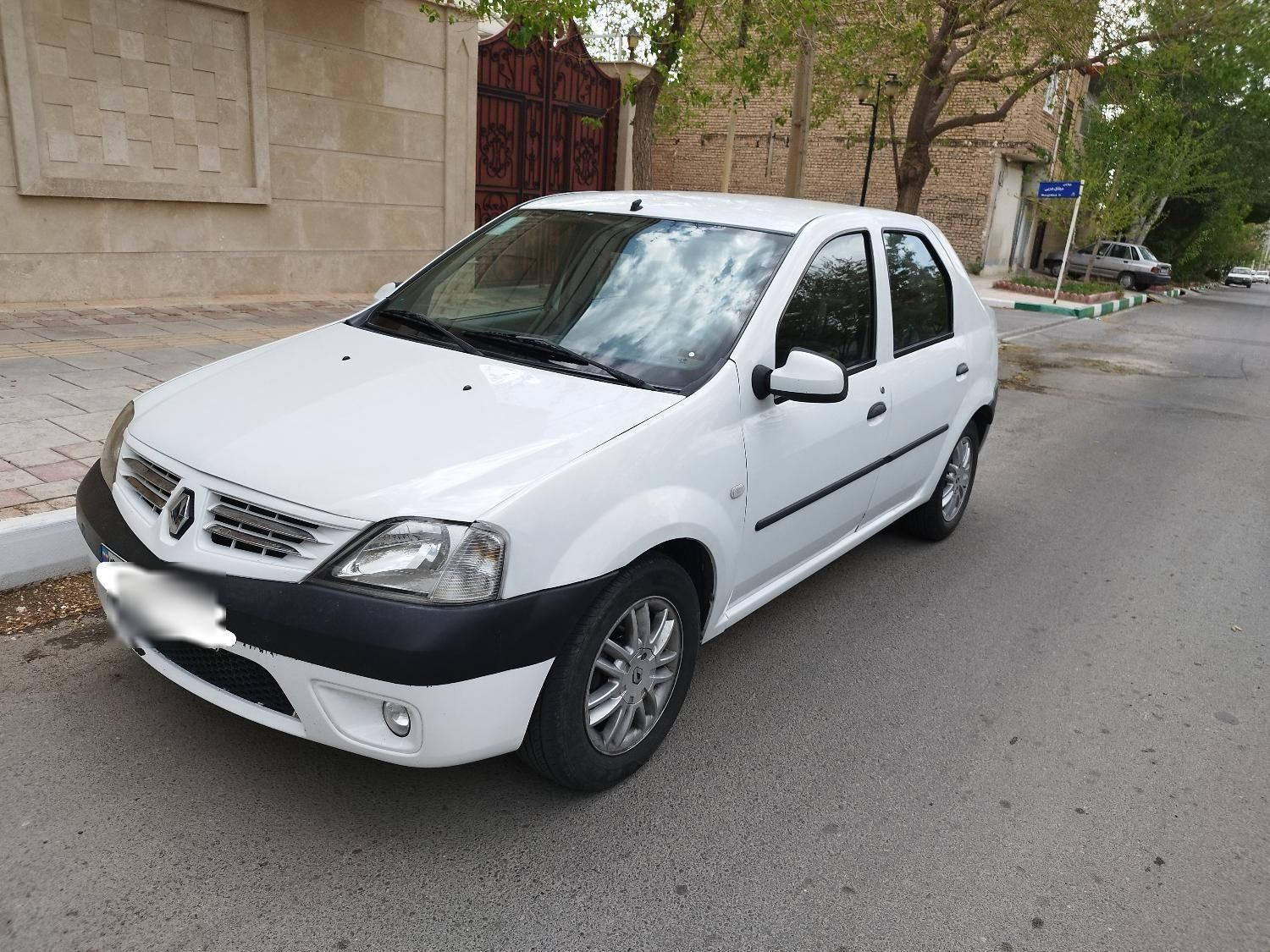 خودرو رنو، تندر 90 آگهی ann_18017137