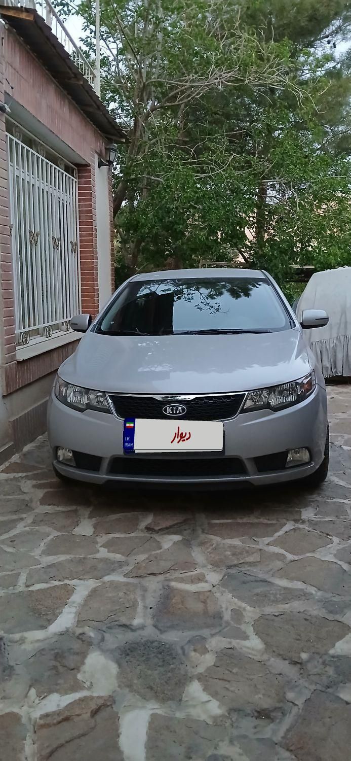 خودرو کیا، سراتو مونتاژ آگهی ann_18018239