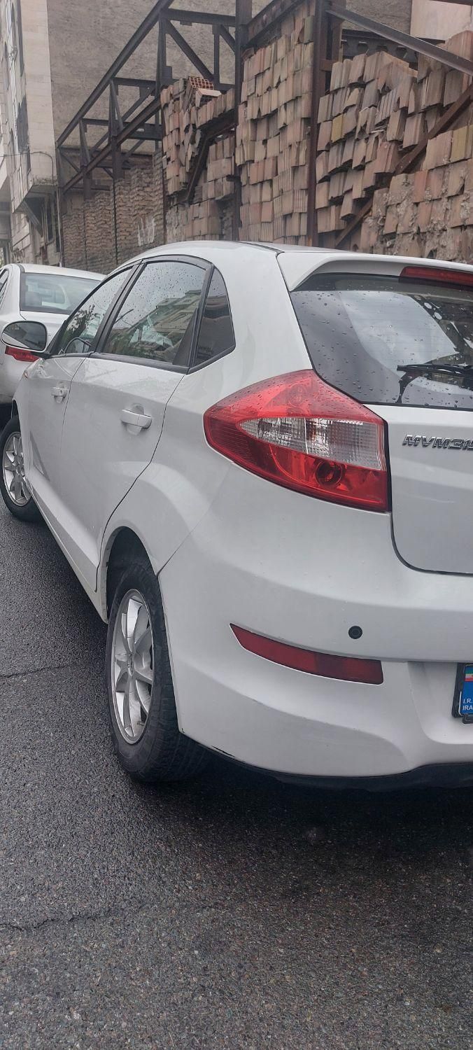 ام وی ام 315 هاچ بک ساده دنده ای - 2014