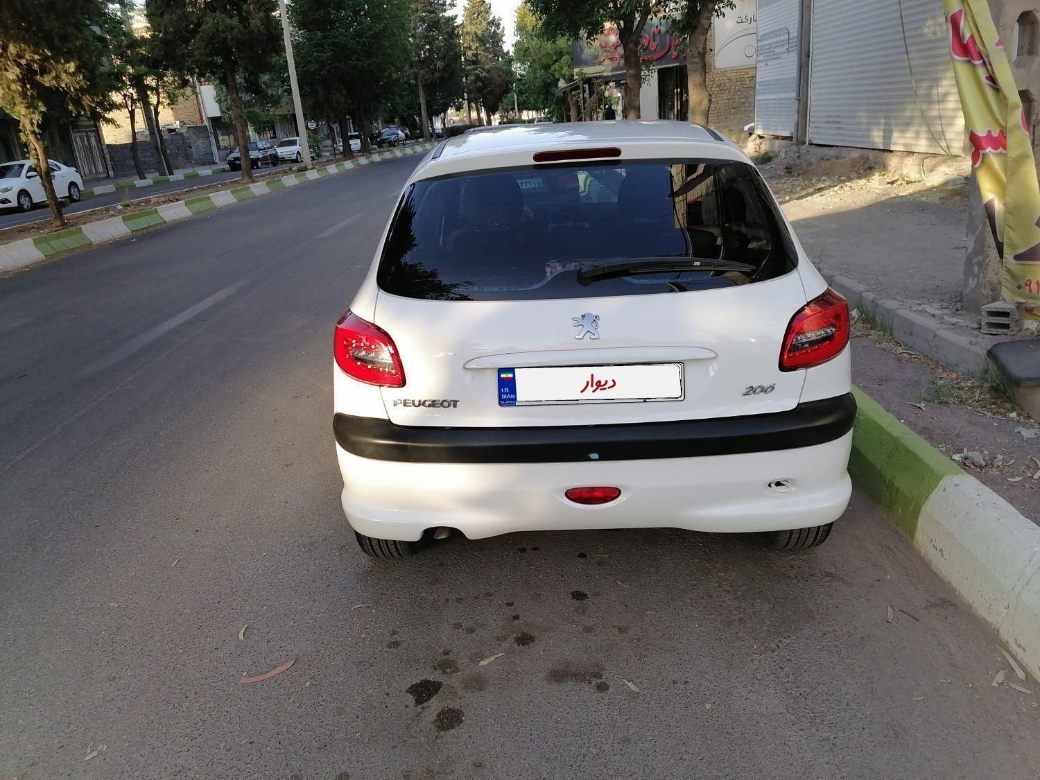 پژو 206 تیپ 2 - 1398