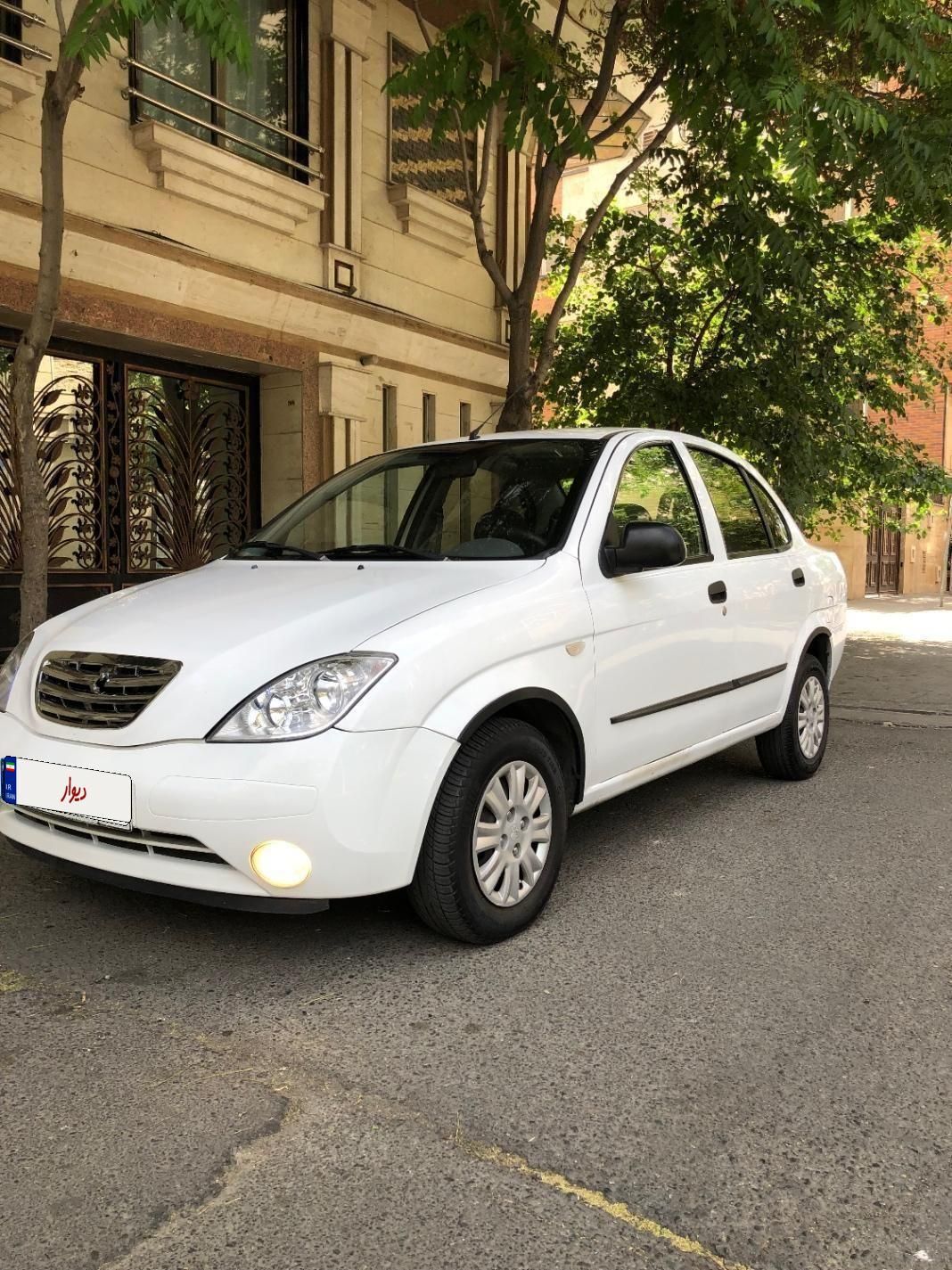تیبا صندوق دار SX - 1396