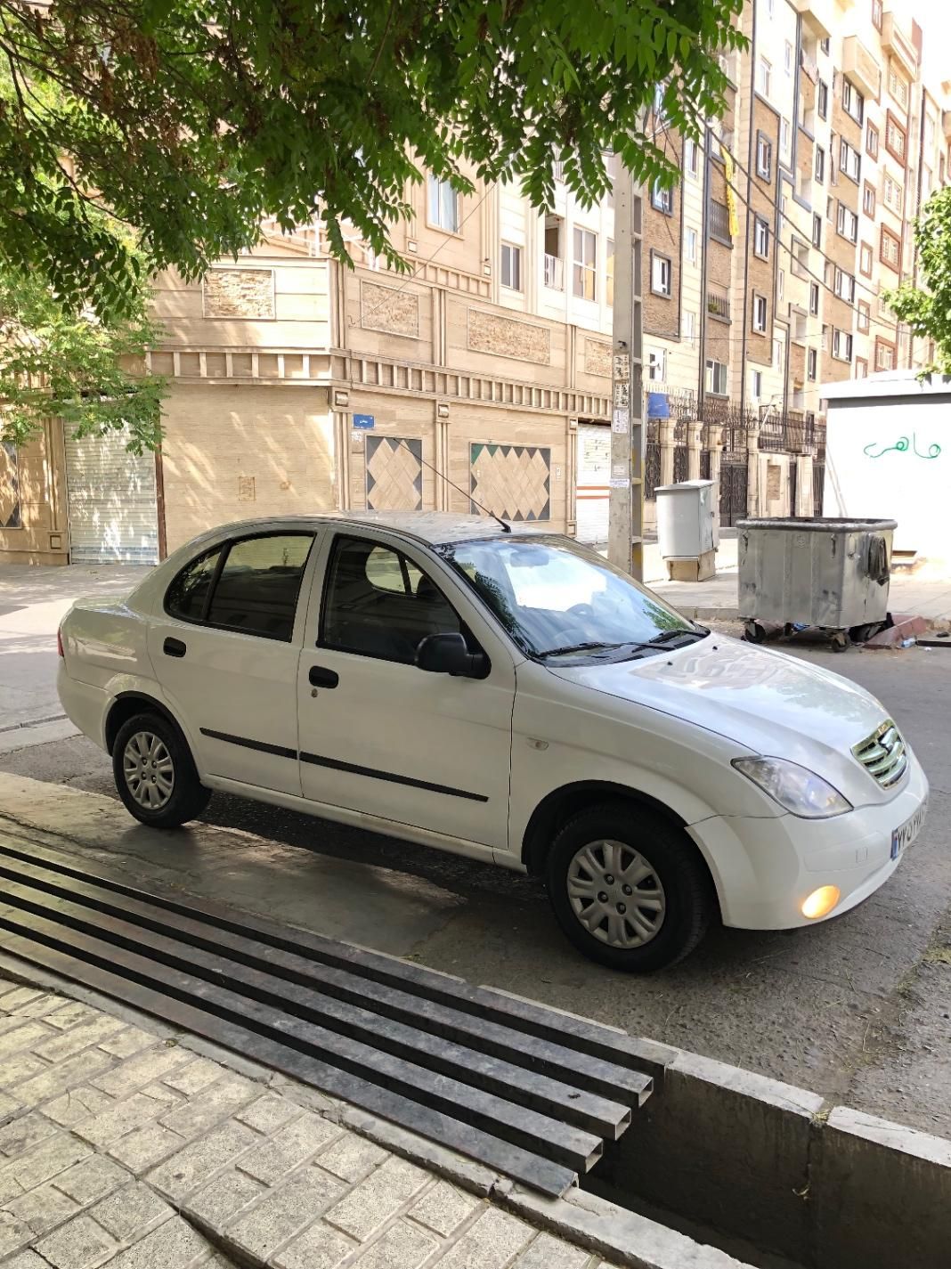 تیبا صندوق دار SX - 1396