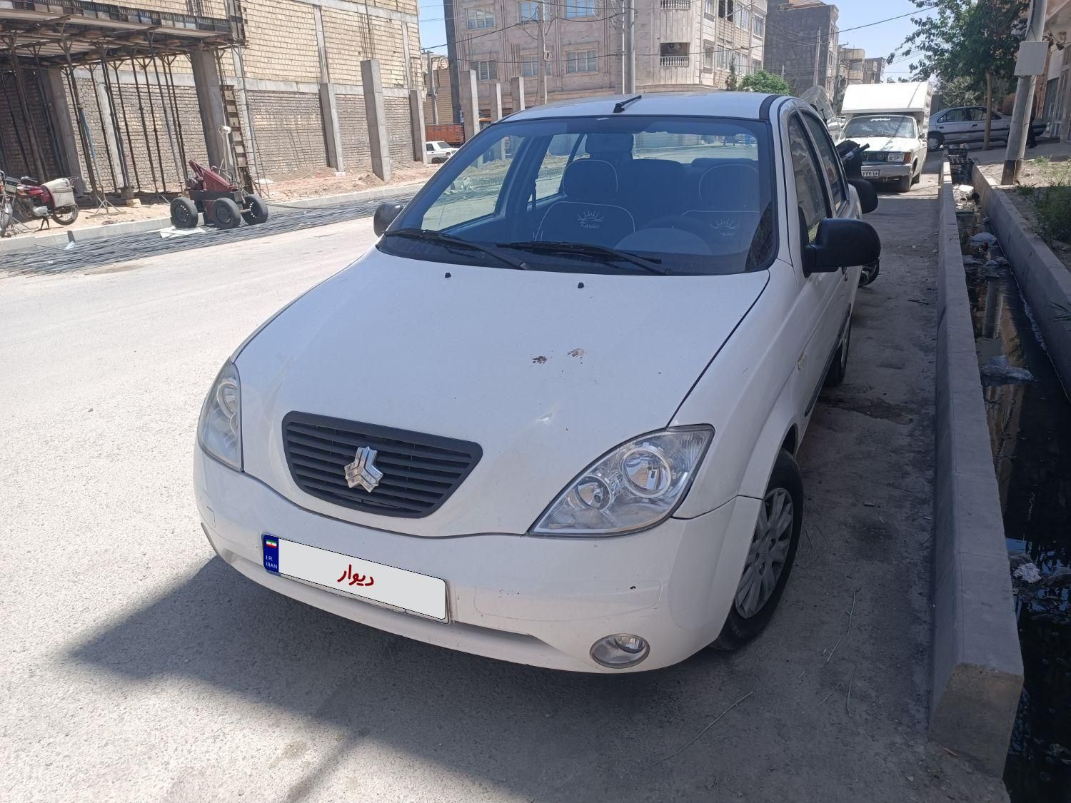 تیبا صندوق دار EX - 1395
