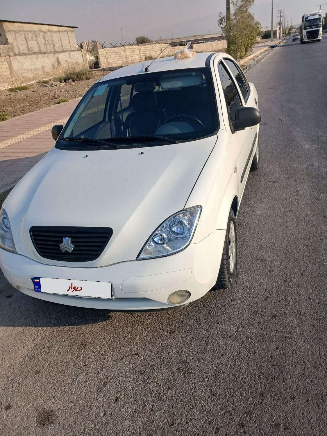 تیبا صندوق دار SX - 1400