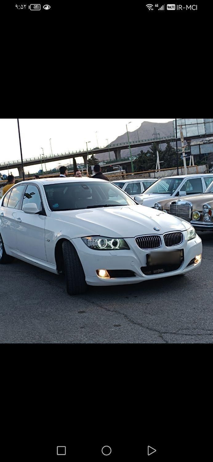 ب ام و سری 3 سدان 320i - 2009