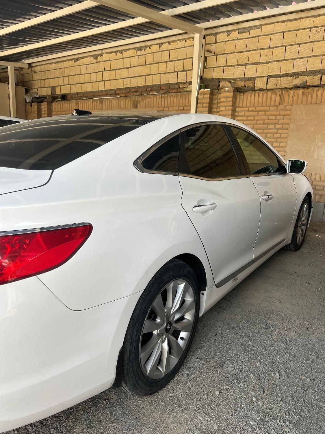 هیوندای آزرا (گرنجور) 3300cc - 2011