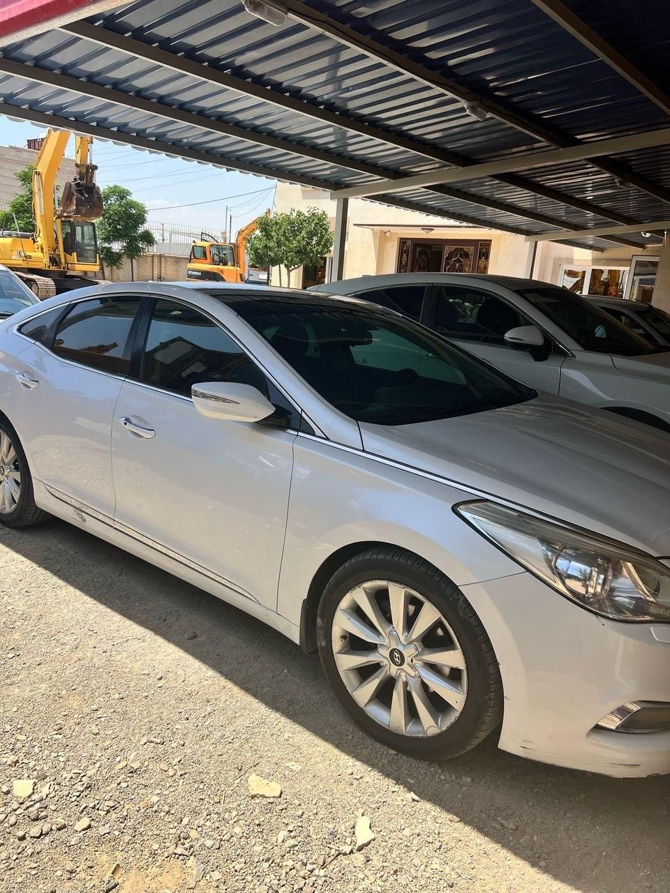 هیوندای آزرا (گرنجور) 3300cc - 2011