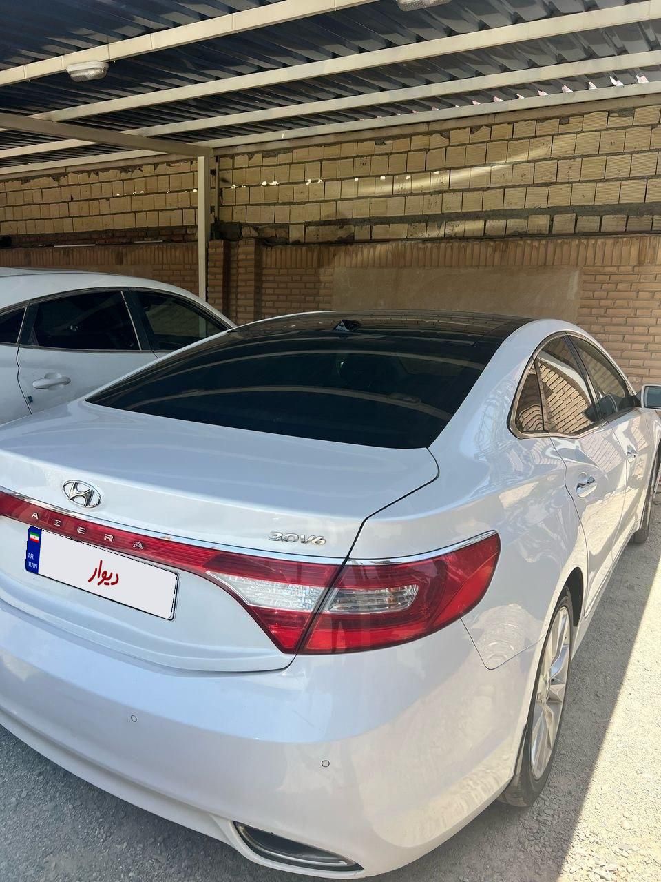 هیوندای آزرا (گرنجور) 3300cc - 2011
